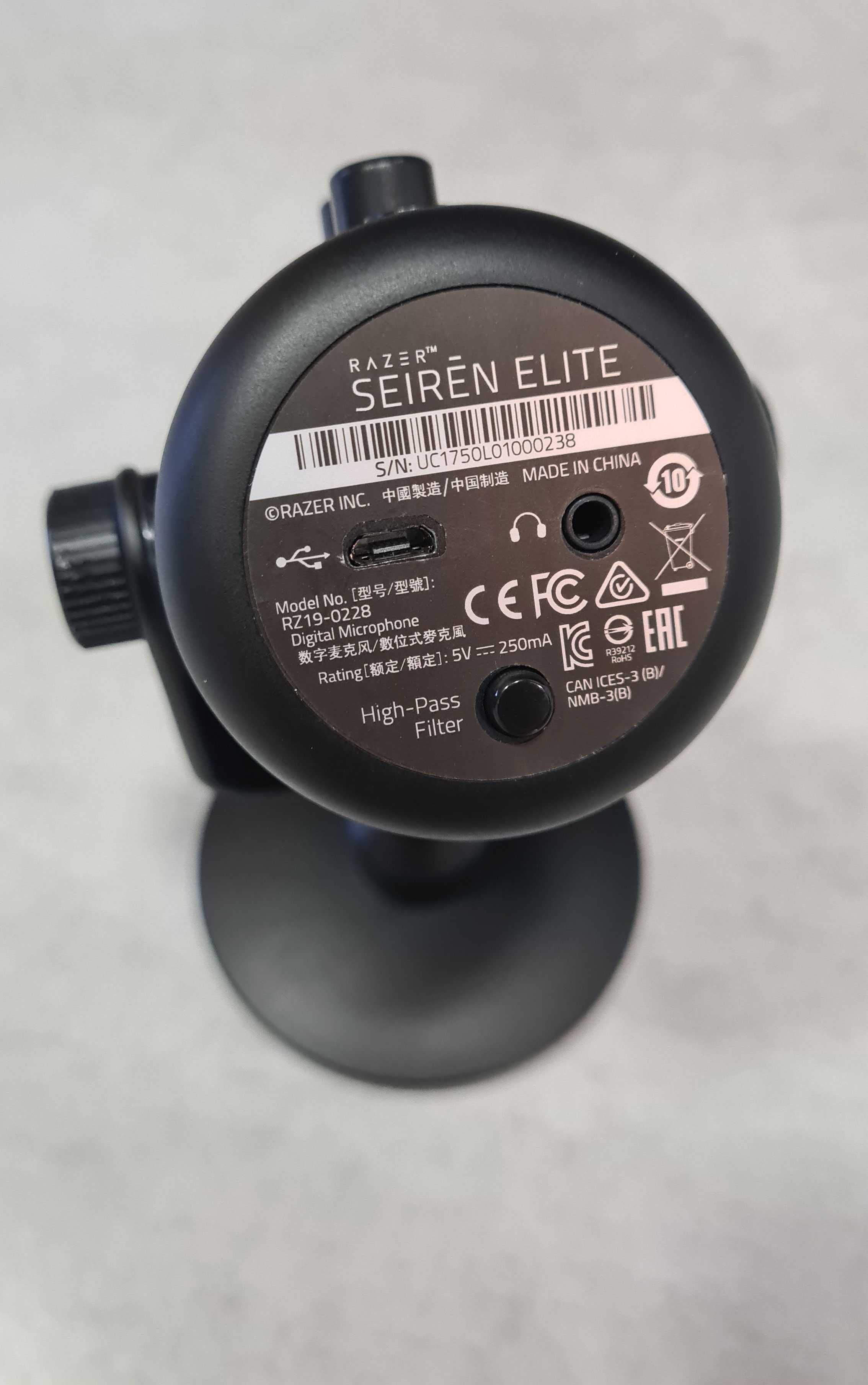 Mikrofon Razer Seiren Elite mircoUSB