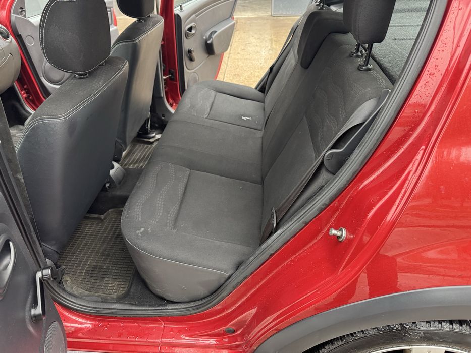 Продам сандеро степвей 12 рік газ4