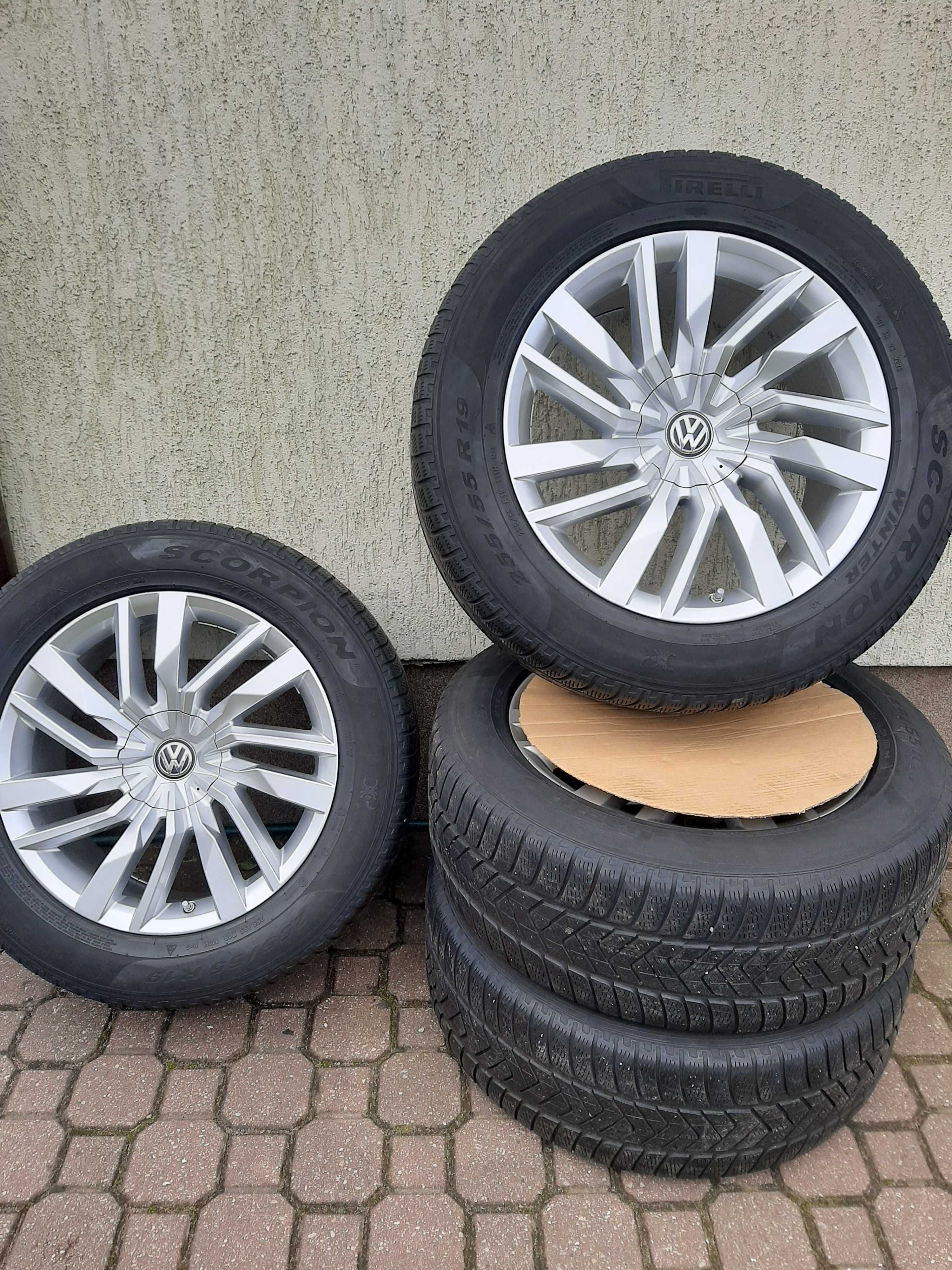 Felgi 19" VW Touareg lll 5x112 8jx19 Et28 Oryginalne + Czujniki