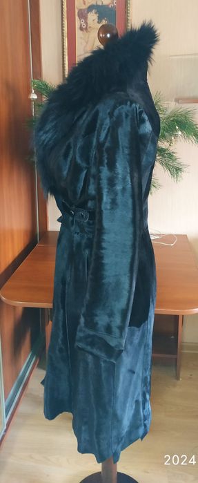 Жіноче демісезонне пальто шкіра поні,