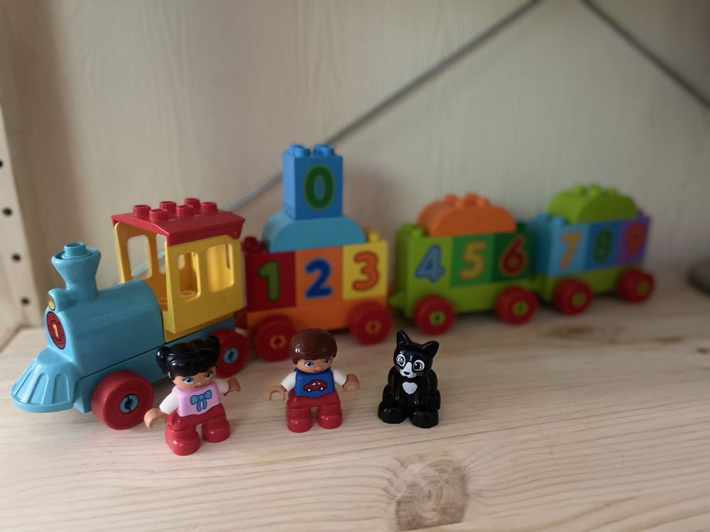 Крнструктор Lego Duplo поїзд