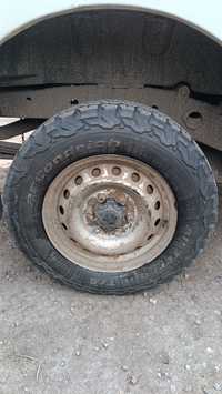 225/70 16 BFGoodrich