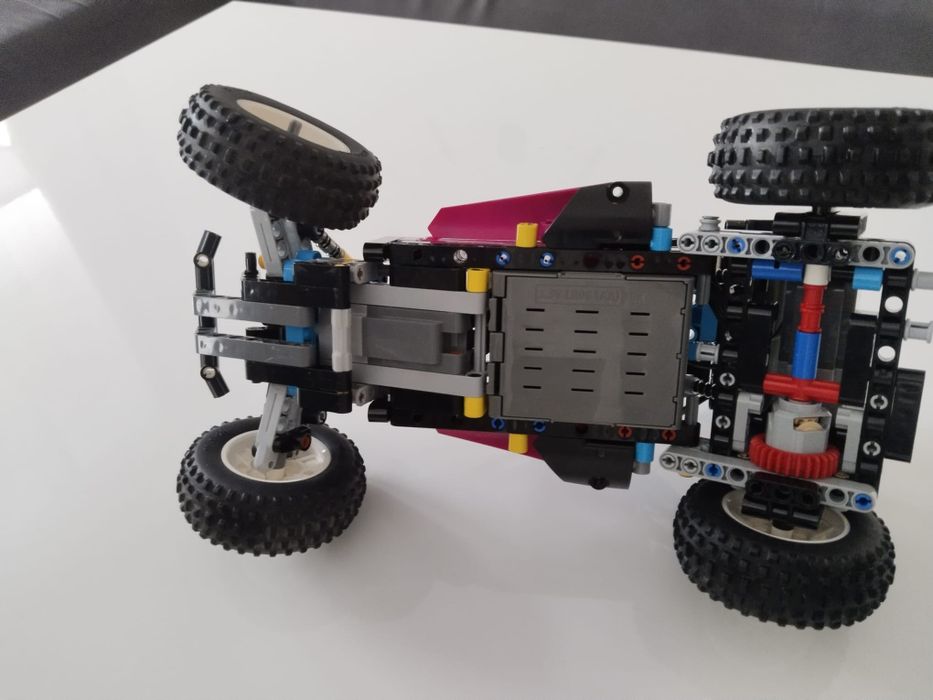Lego technic Buggy zdalnie sterowany 42124