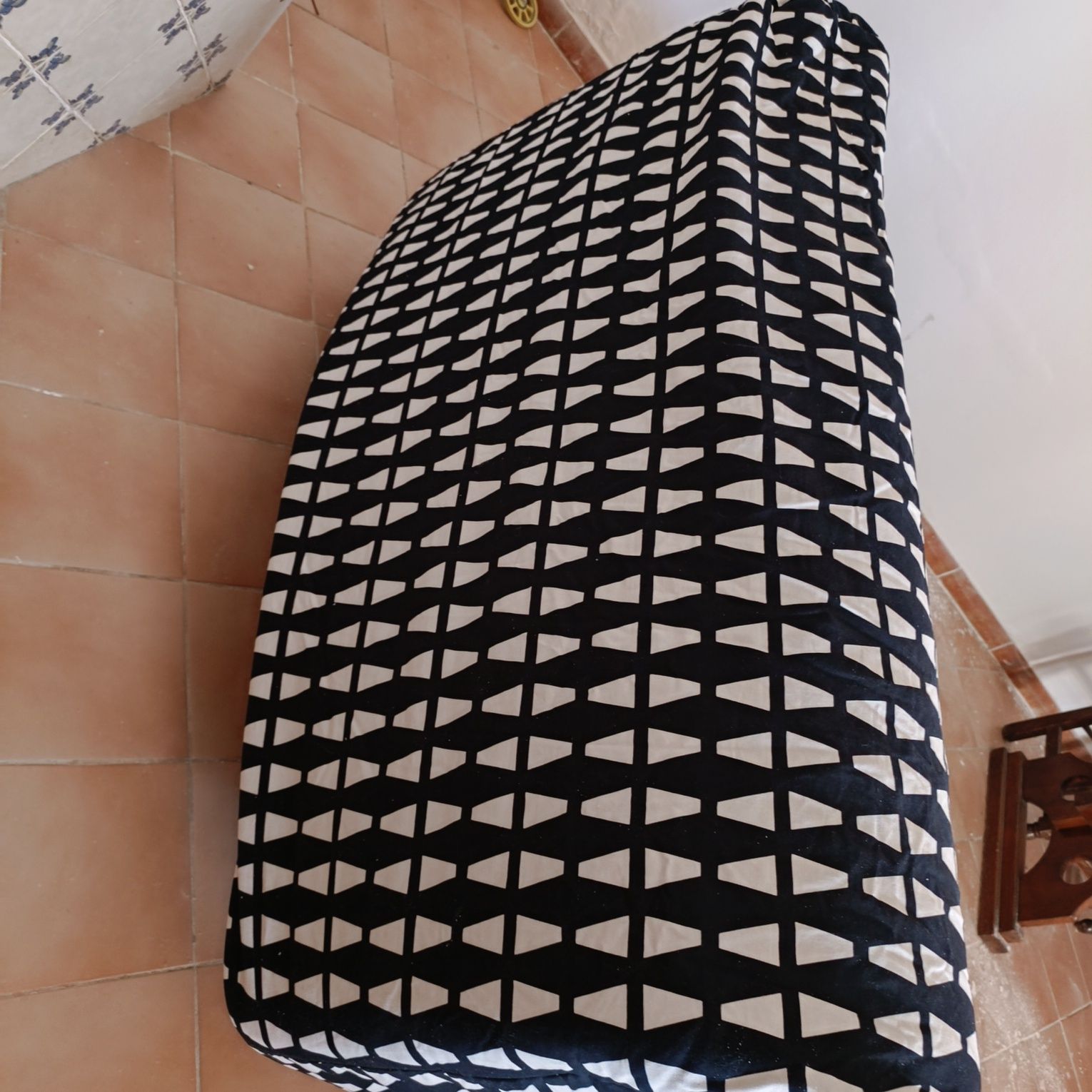 Sofá cama de dois lugares
