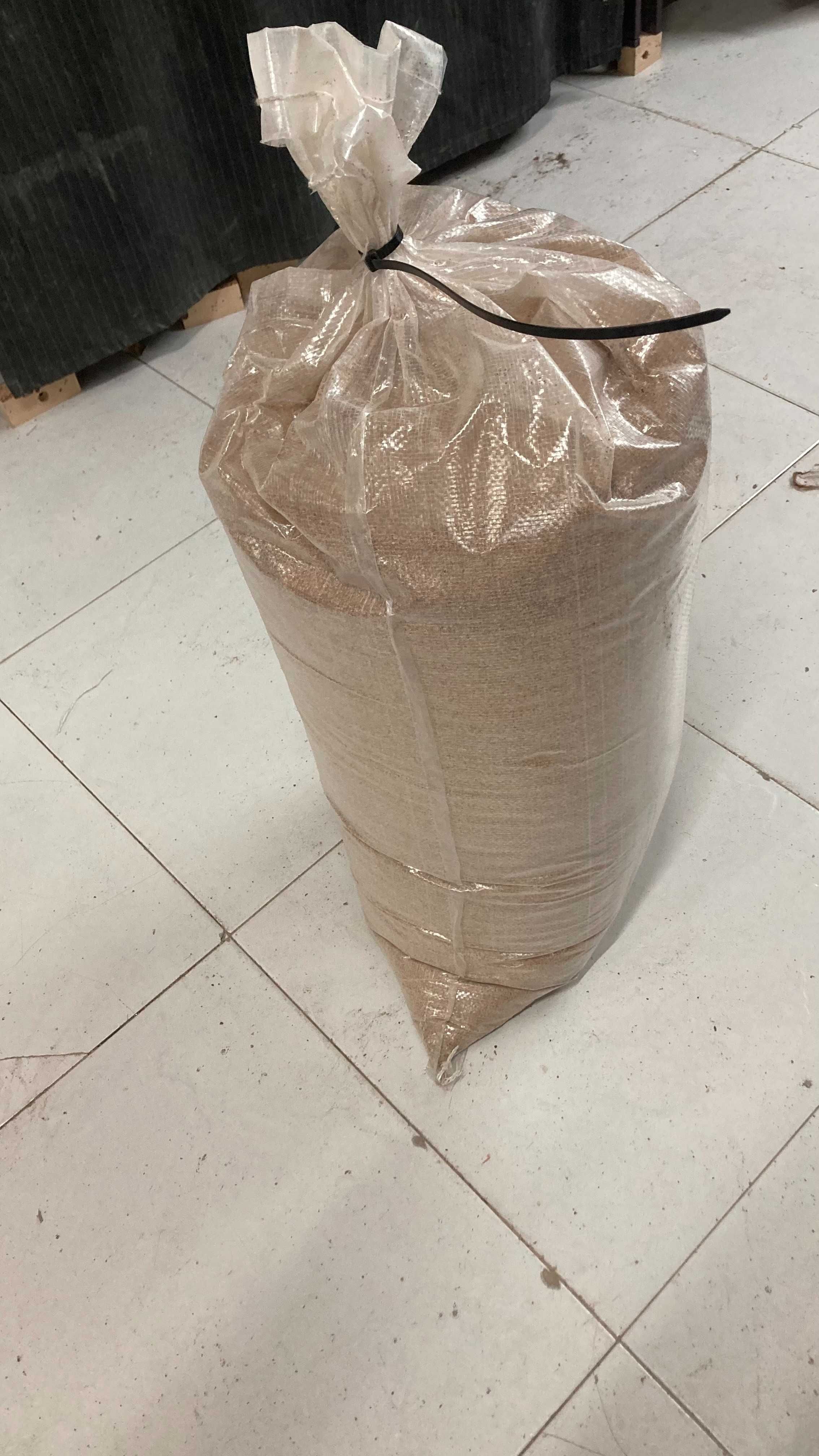 Saco 20kg Sandblast ABRASIVE WALNUT SHELLS - para máquina jato d areia