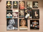 Zestaw 12 ksiazek albumow o Marilyn Monroe.