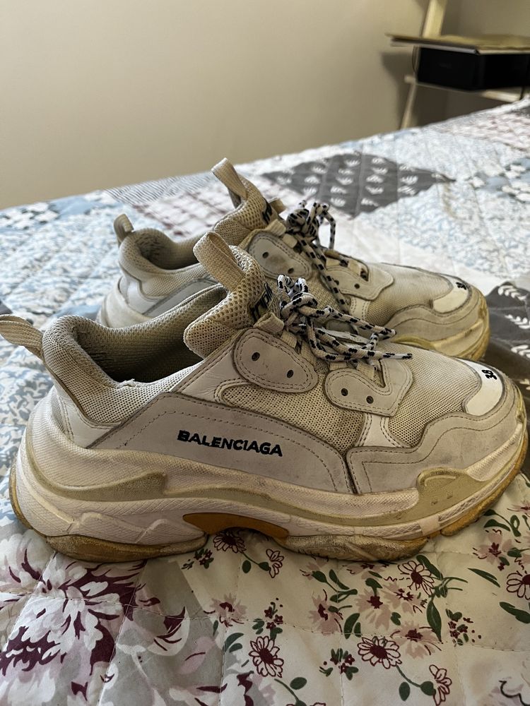 Balenciaga triple S