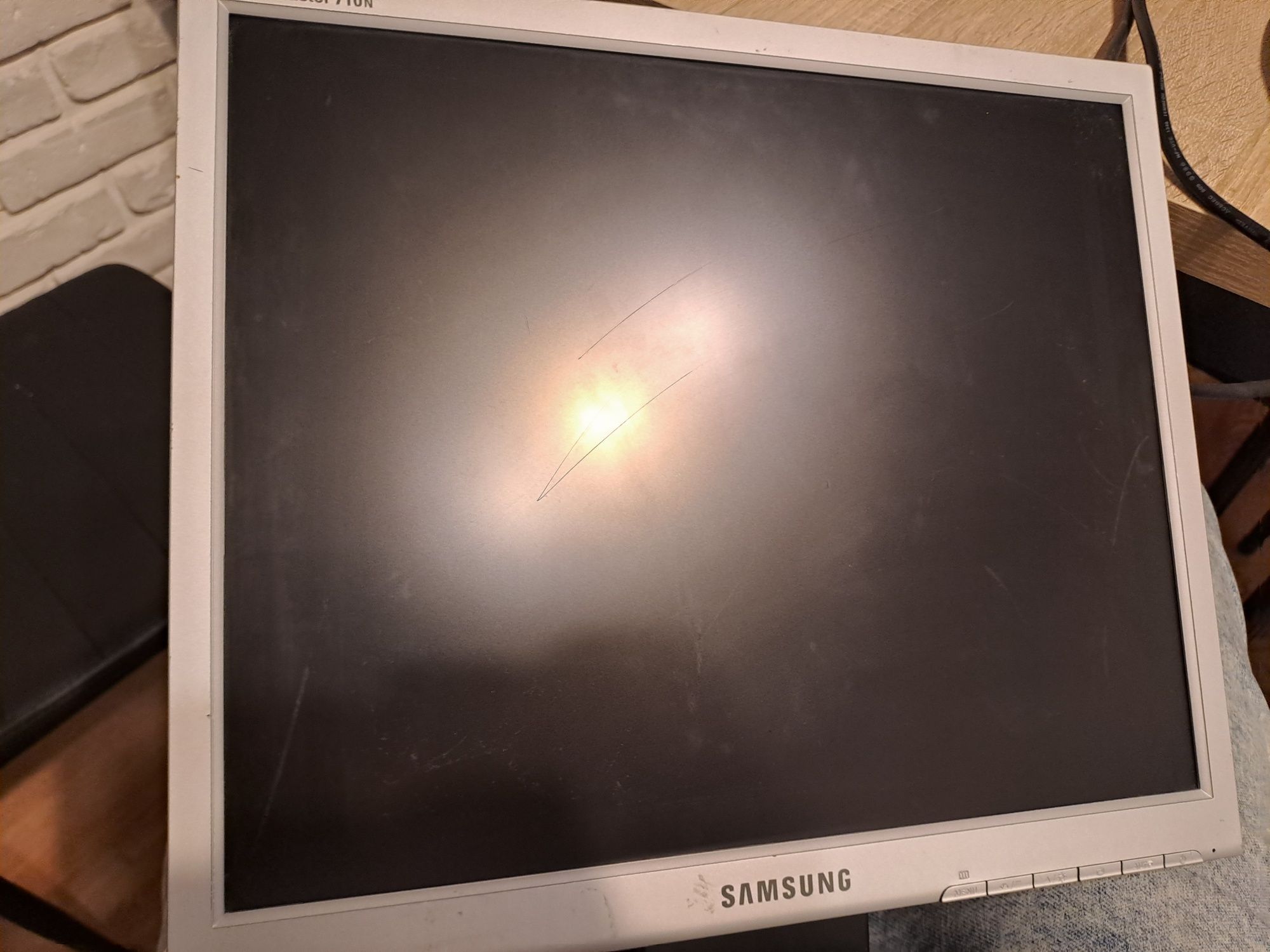 Monitor Samsung 17 cali GH17LS + kable