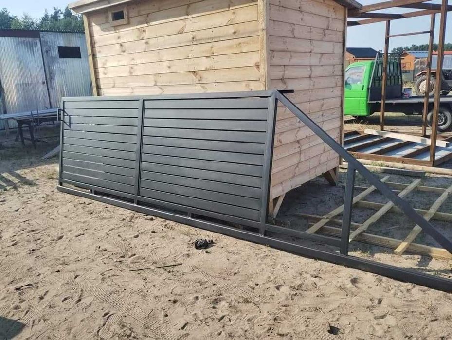 Brama przesuwna 4m PALISADOWA