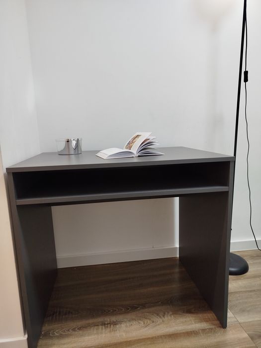 Стіл письмовий Грейд СП графіт  б/у самовивіз