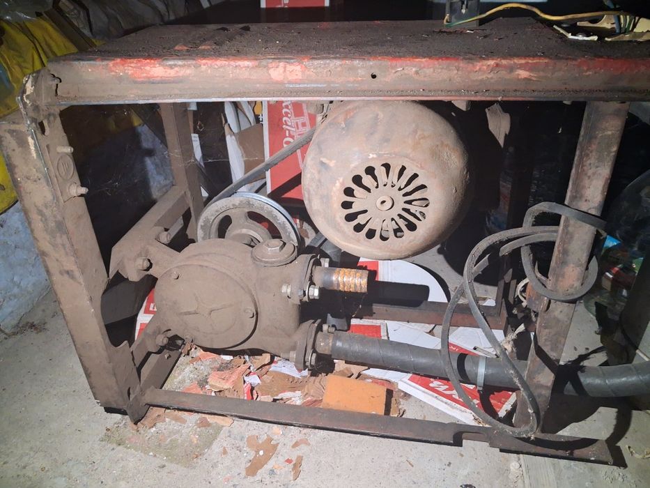 Продам насоси з бензоколонки з двигуном