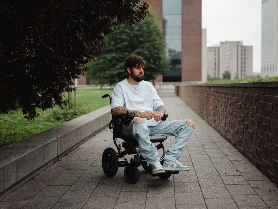 Darmowy ZA DARMO LEKKI  Wózek inwalidzki elektryczny MEDILIFE O2