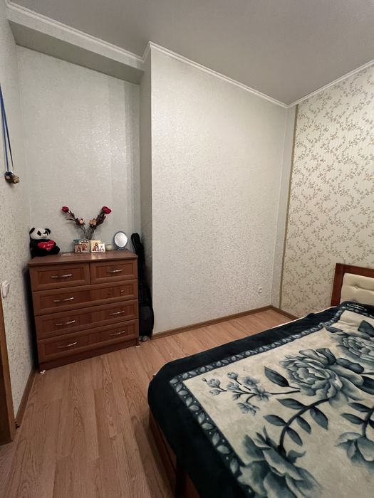 Продам 3-х кімнатну квартиру на Югоці