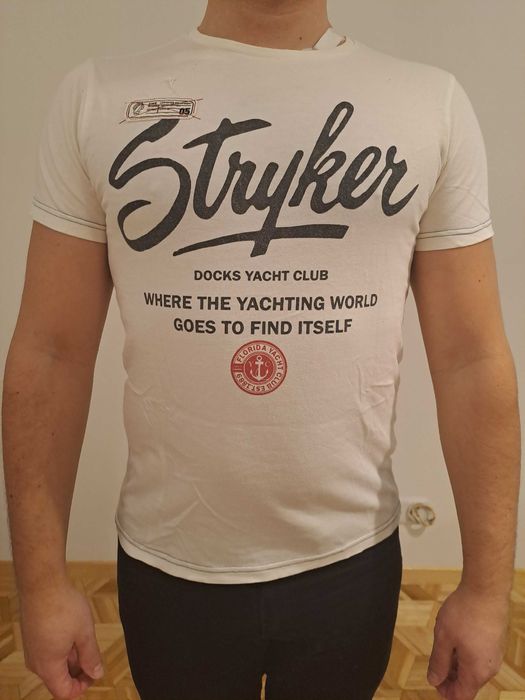 T-shirt Reserved rozm. S
