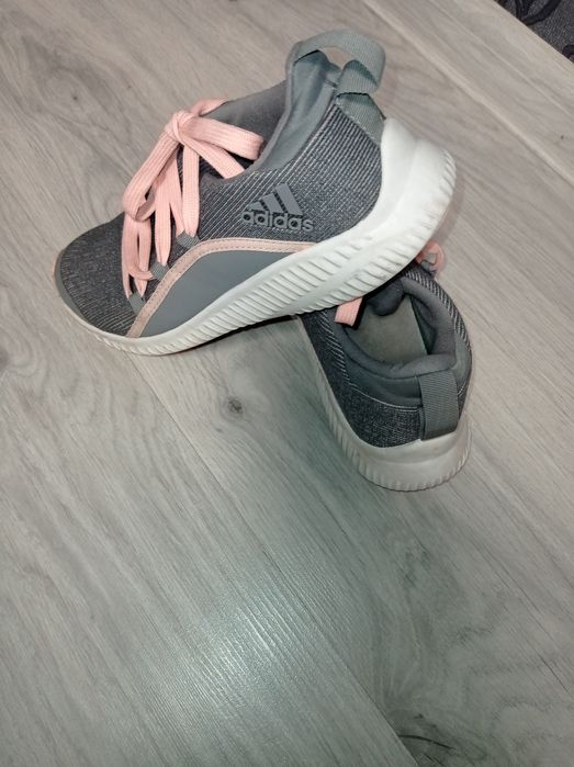 Продам кроссовки для бега Adidas  FortaRun X  р.34