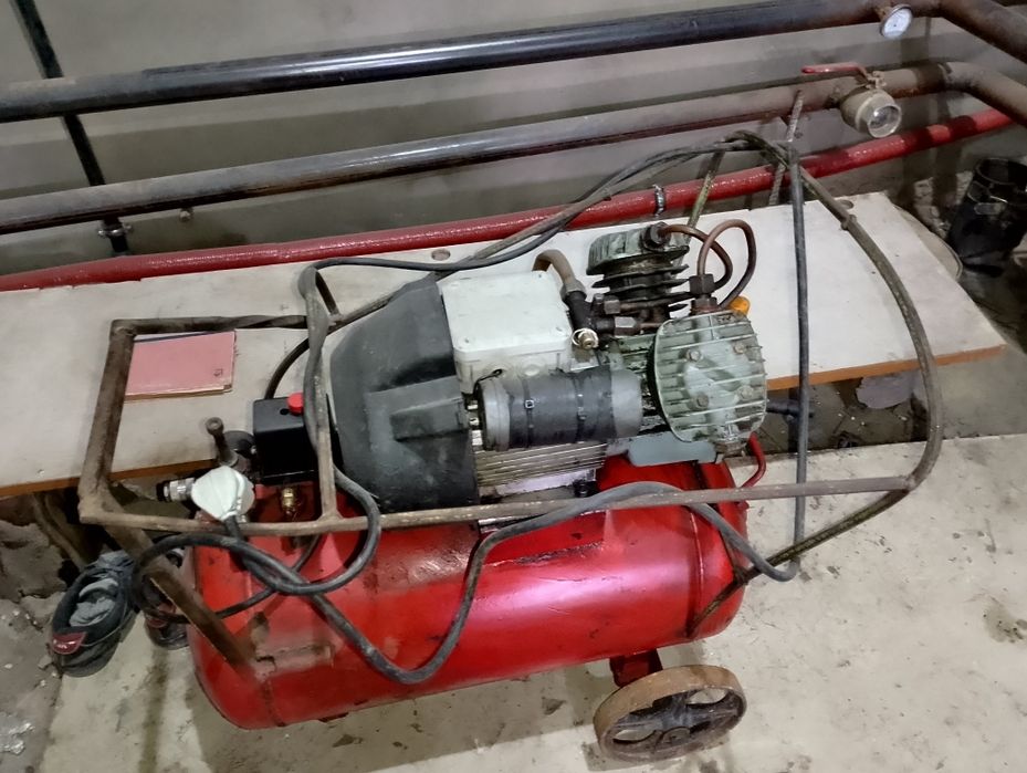 Компресор Forte vfl 50