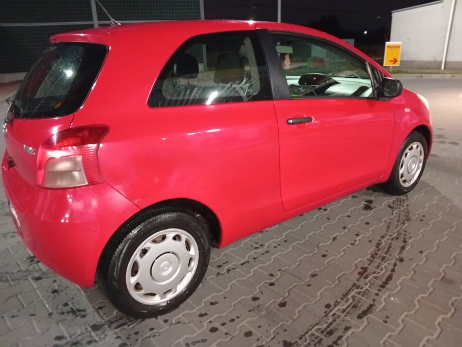 Sprzedam toyota yaris 2006 rok