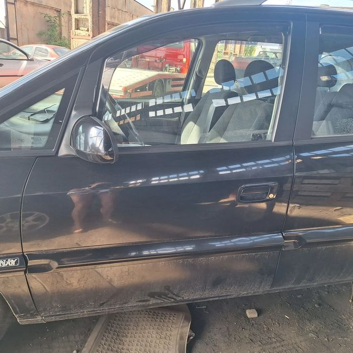DRZWI LEWE PRAWE PRZOD TYL ZAFIRA A Z20R