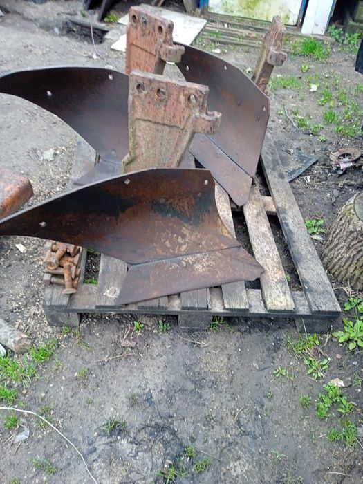 Продам трактор юмз6 з навісний