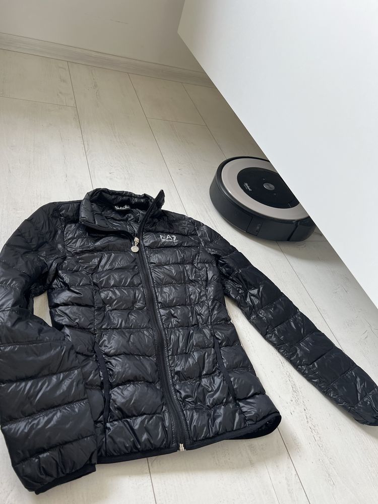 EA7 emporio armani kurtka S czarna sliczna