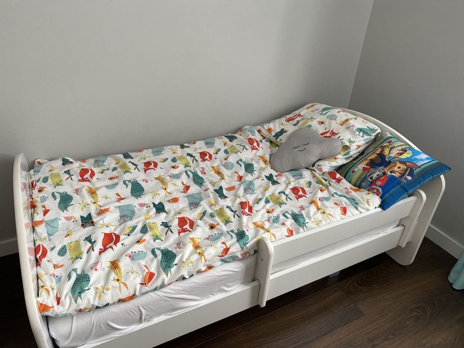 Łóżko dziecięce z materacem