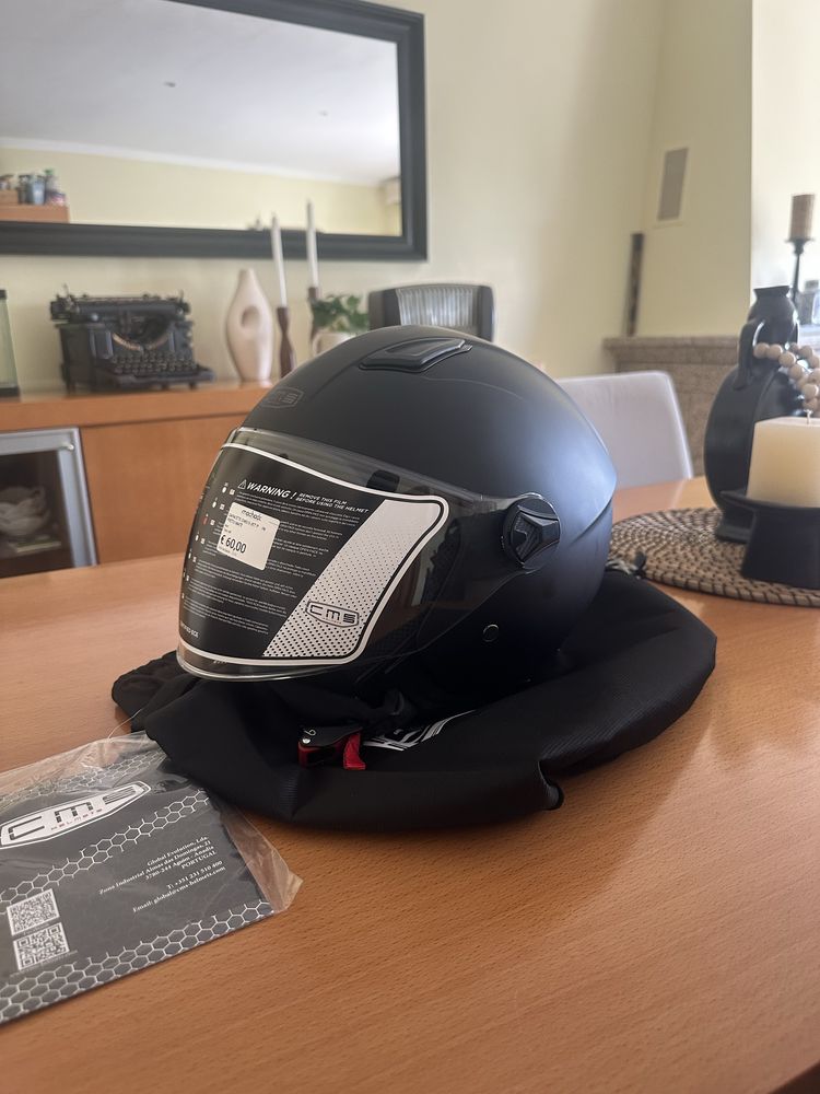 Capacete novo nunca usado