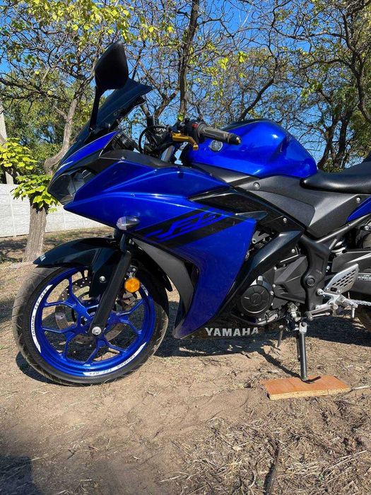 Мотоцикл Yamaha YZF-R25