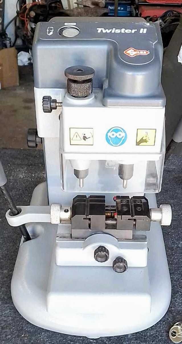 Máquina fazer chaves Silca