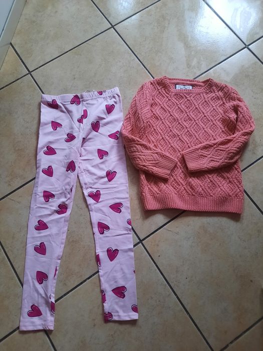 Zestaw dla dziewczynki 128 sweterek Plus nowe leginsy