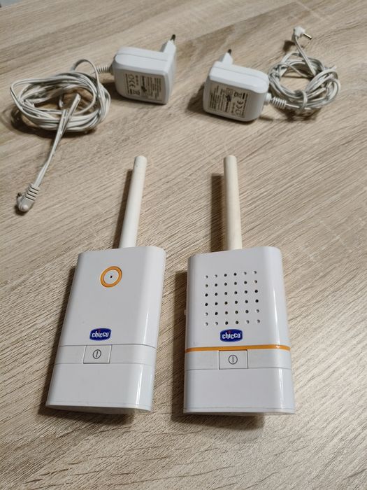 Intercomunicador criança