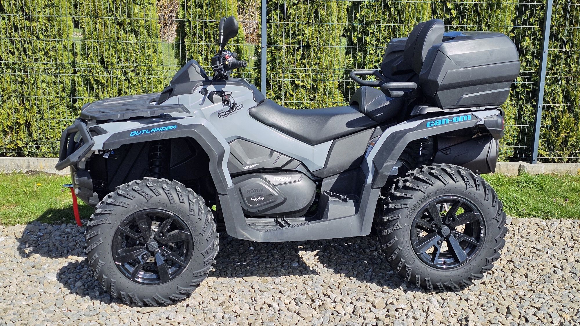 CAN AM OUTLANDER MAX 1000 Kufer Wyciągarka