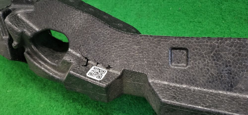 Absorber zderzaka przedniego Mercedes A-Klasa W177 AMG