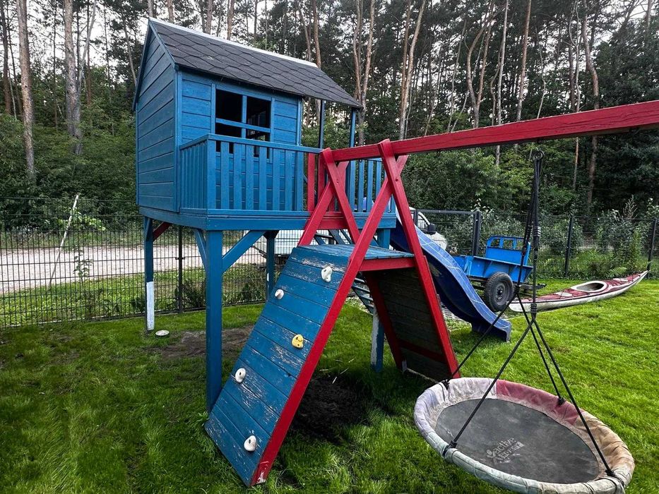 Sprzedam domek ze zjeżdżalnią dla dzieci
