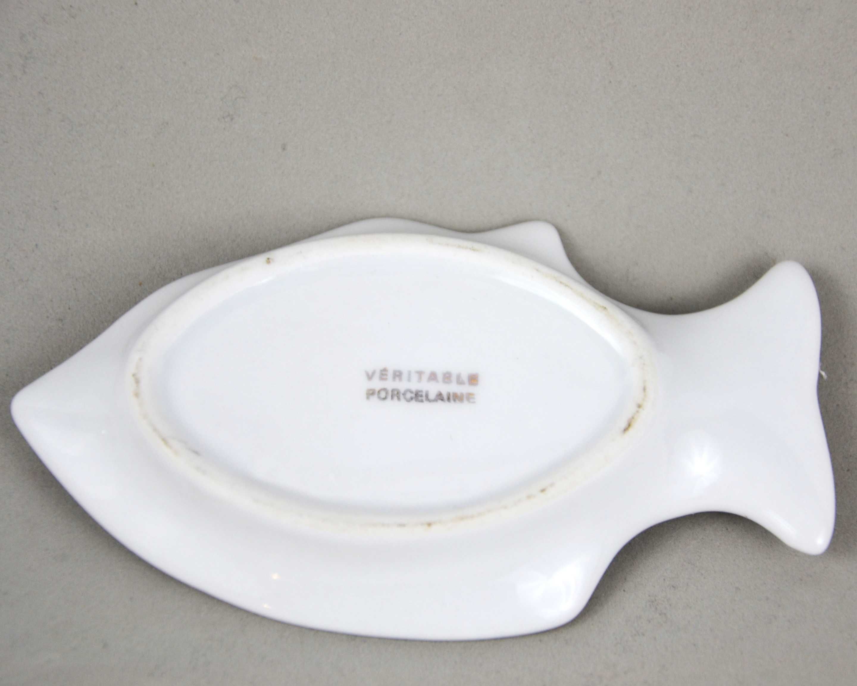 Mini patera ryba do dipów VERITABLE PORCELAINE Francja XXw 12/7cm