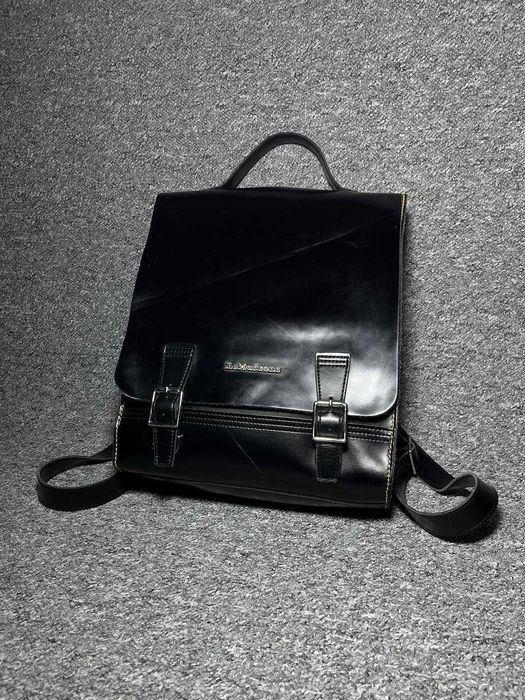 Шкіряний рюкзак/черевики DR MARTENS BOX