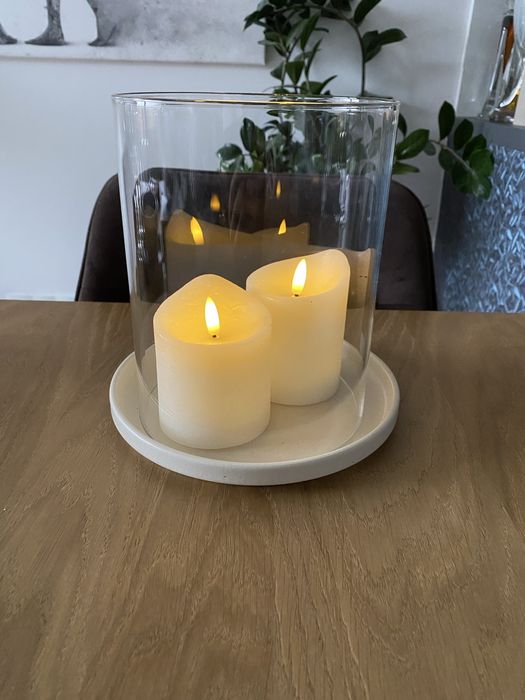 Duży świecznik szklany