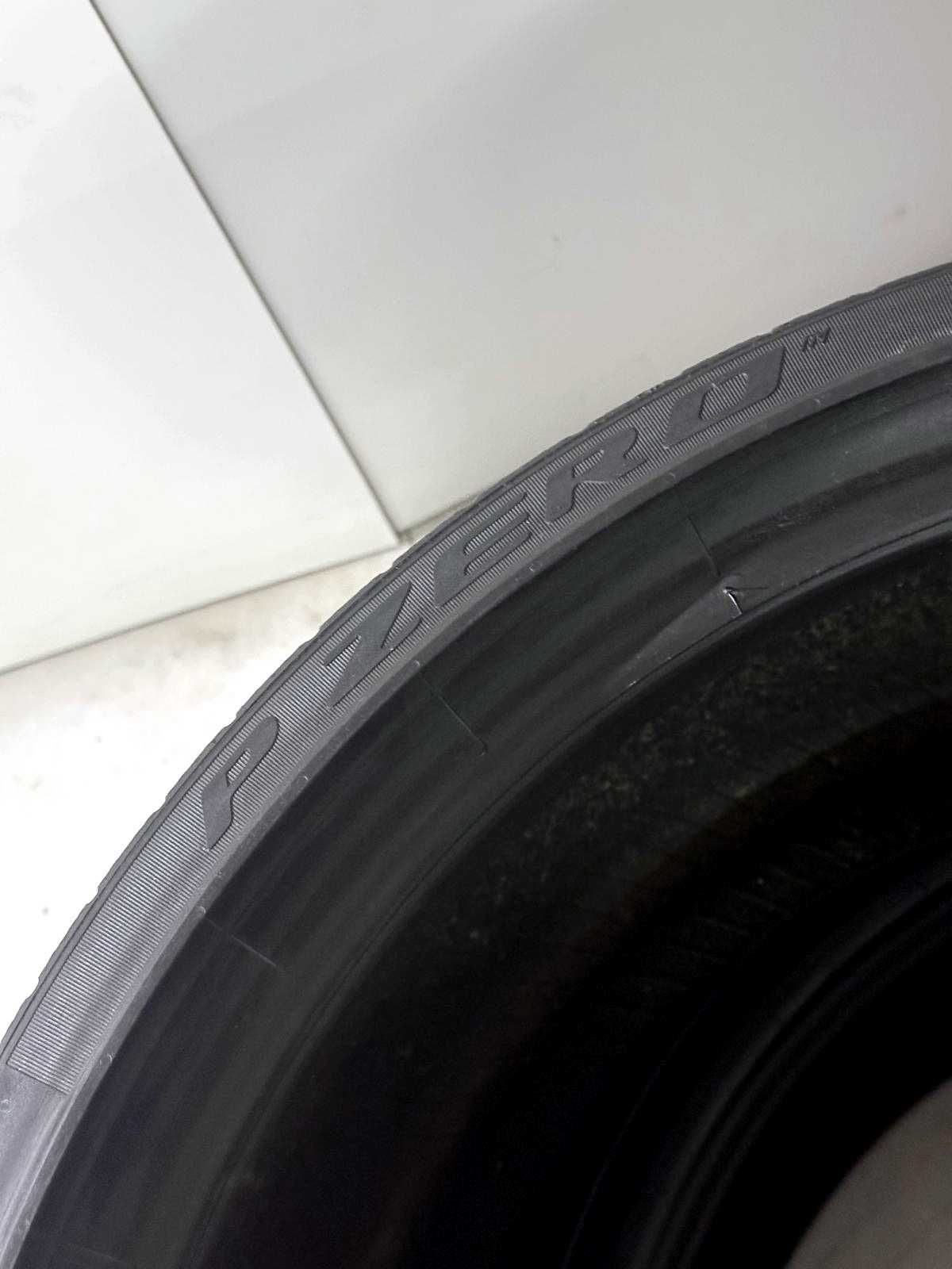 Pneus Pirelli Pzero PZ4 - 235/35/19 - Excelentes