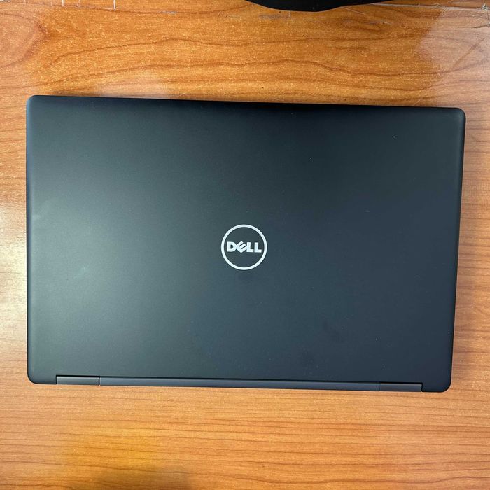 Portátil DELL Latitude 5580