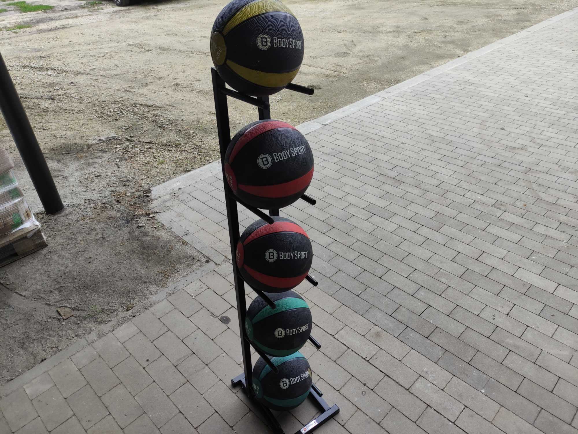 Stojak na piłki piłka lekarskie lekarska zestaw 5kg 4kg 6kg