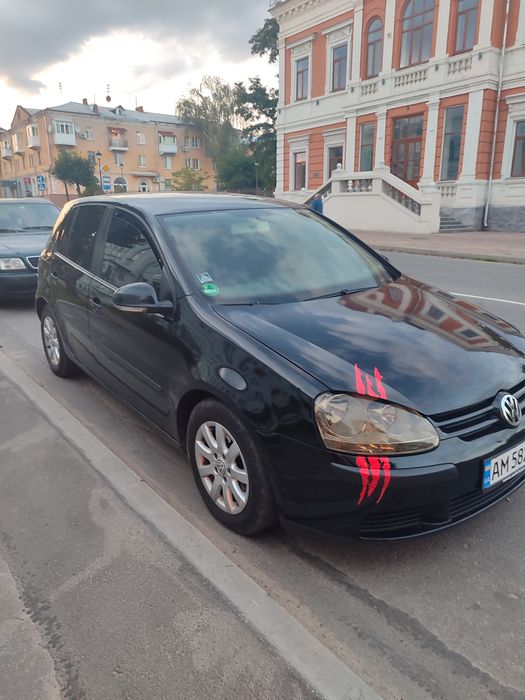 Продам Volkswagen golf 5