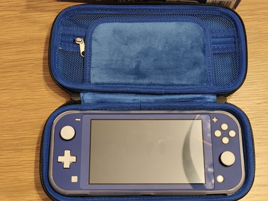 Nintendo Switch Lite com 2 anos de garantia
