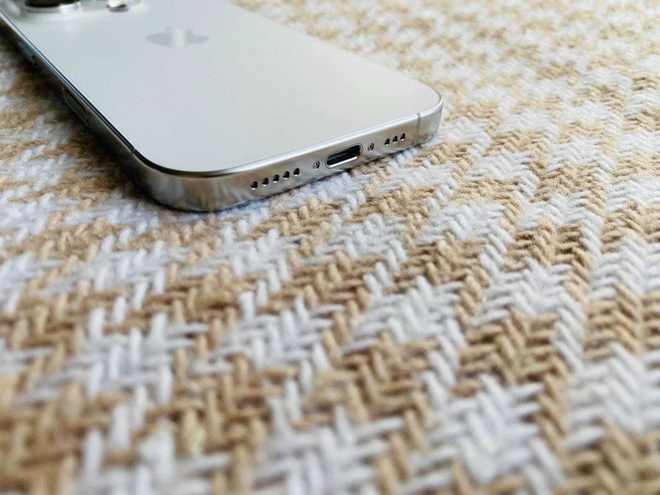 NEW IPHONE 16 PRO 128Gb 1 цикл White Titanium NEVERLOCK ( 41025)