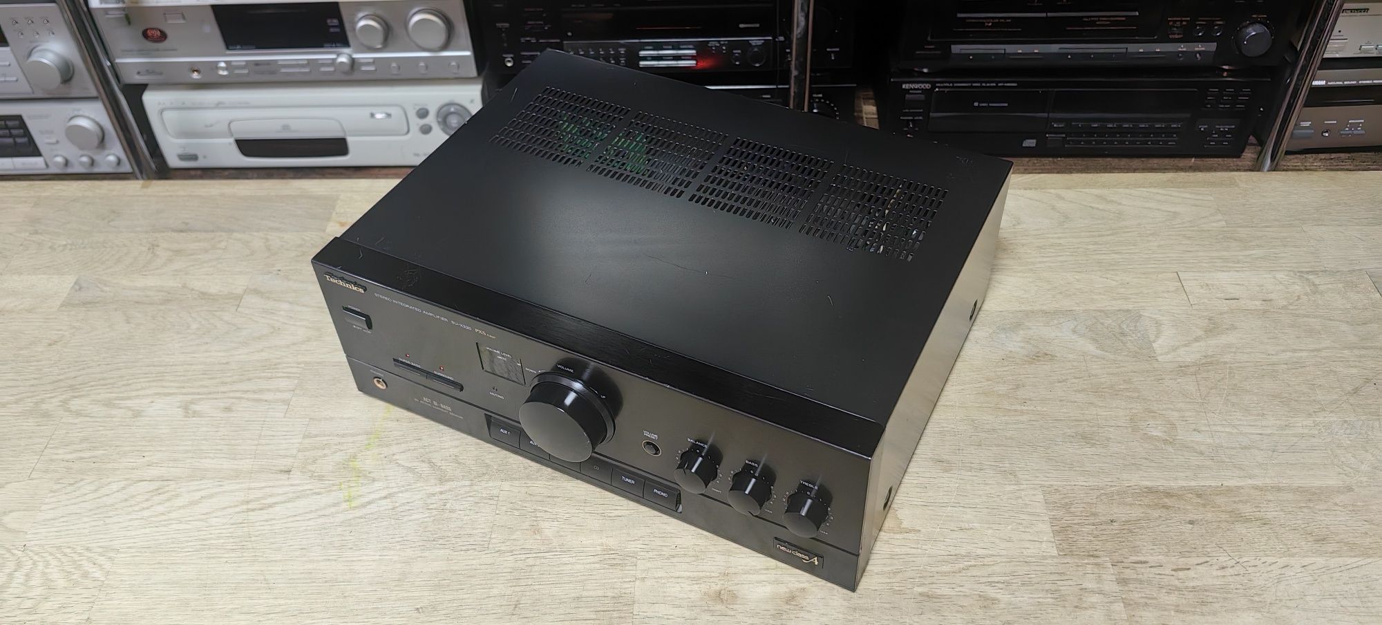 Підсилювач Technics SU-X320/8Ω