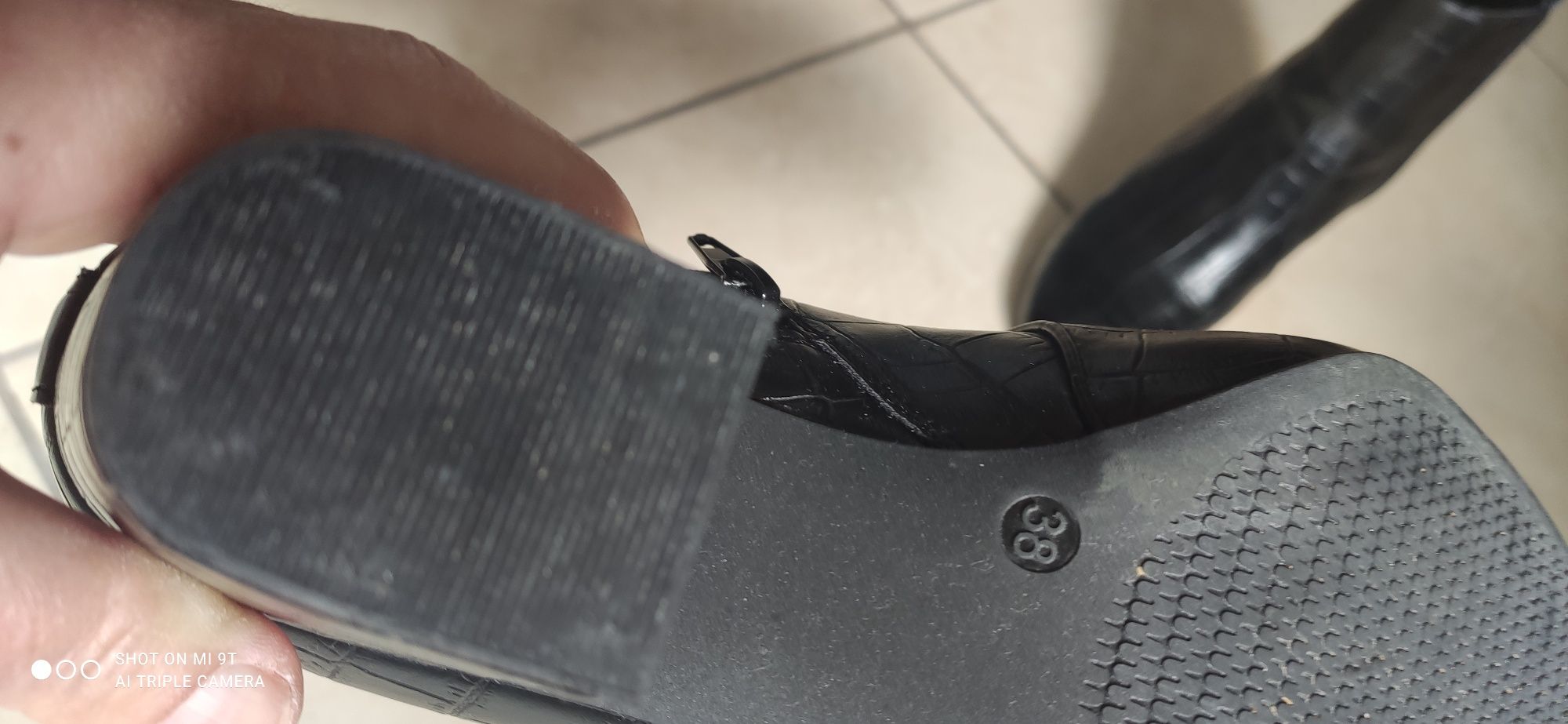 Botins pretos como novos