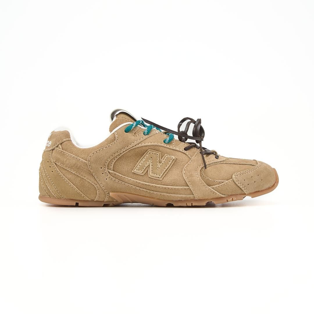 Кроссовки New Balance X Miu Miu 530 SL Bleached Leather