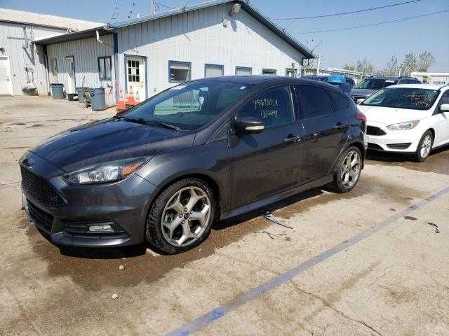 2016 Ford Focus ST!!