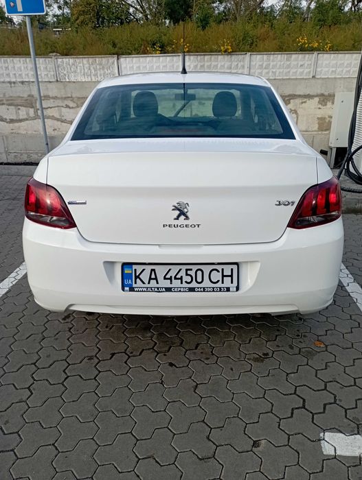 Продається Peugeot 301, 1,2 газ/бензин , мех КПП , пробіг 275 тис.