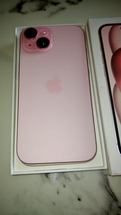 Telemóvel iPhone 15 rosa (pink), 128GB