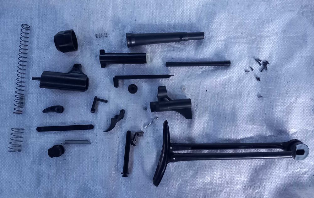 Детали игрушек продаю