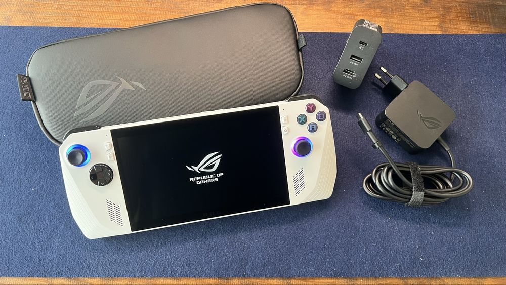 Asus ROG Ally Z1 Extreme + dock